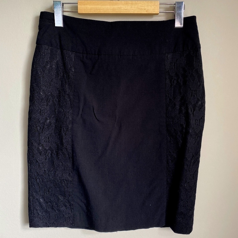 Suzy Shier Women's Black Pull On Midi Skirt Lace Accents Size Medium
